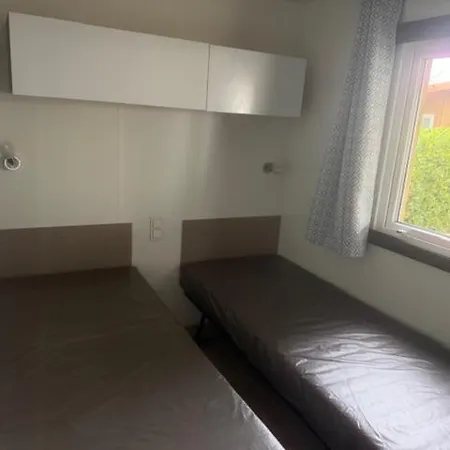 Le Clarys Kamp alanı Saint-Jean-de-Monts